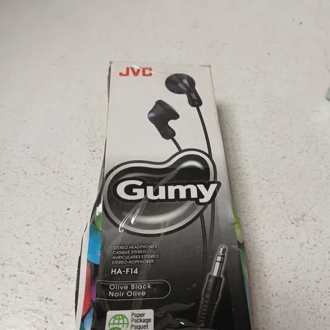 BOX OF APPROXIMATELY 18 ASSORTED ITEMS INCLUDING JVC GUMMY EARPHONES , EARBUDS AND A9 BATTERY IP CAMERA