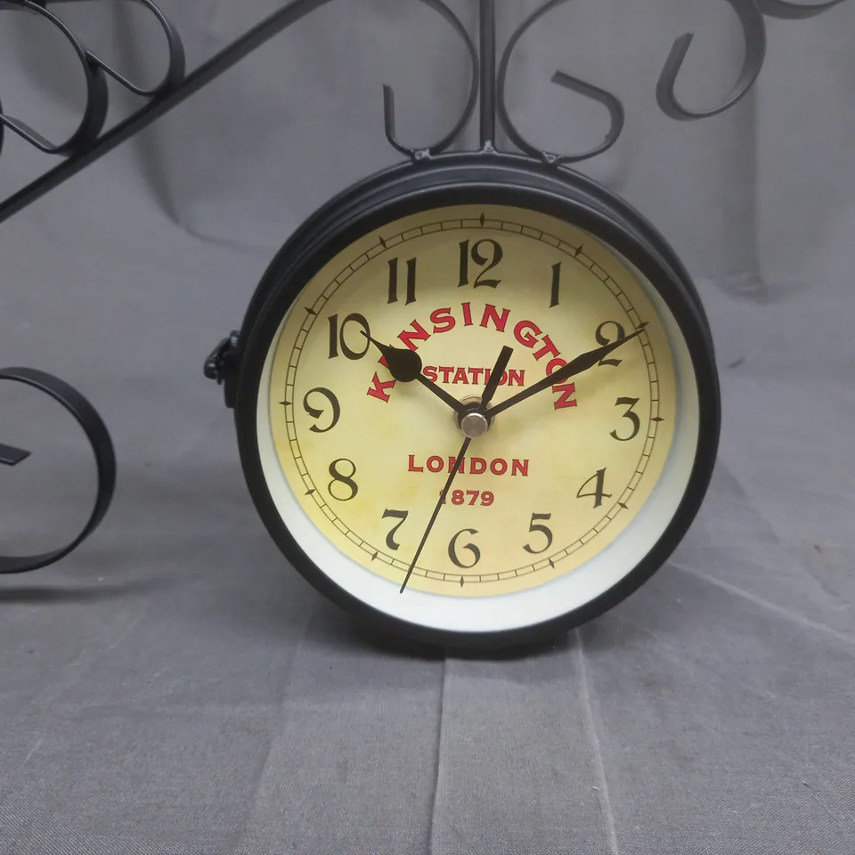 BOXED UNBRANDED DECRATIVE WALL MOUNTED CLOCK