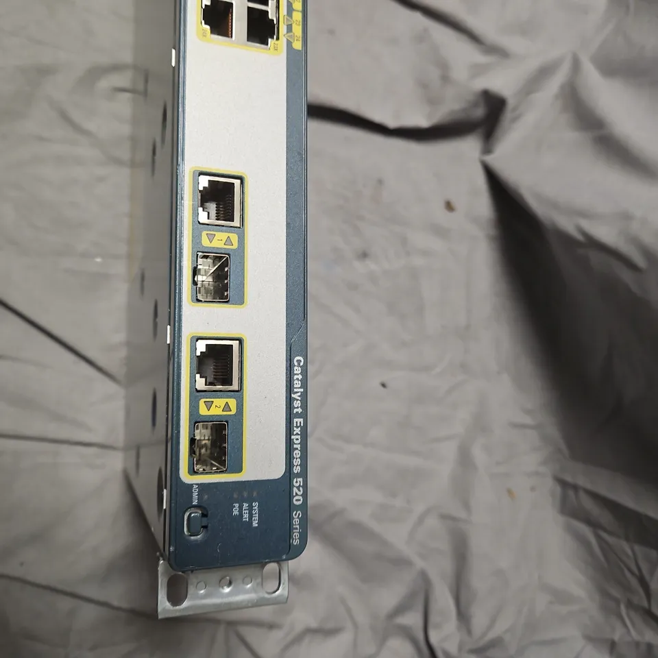 CISCO CATALYST EXPRESS 520 SERIES SWITCH – 24-PORT ETHERNET, RACK-MOUNTABLE