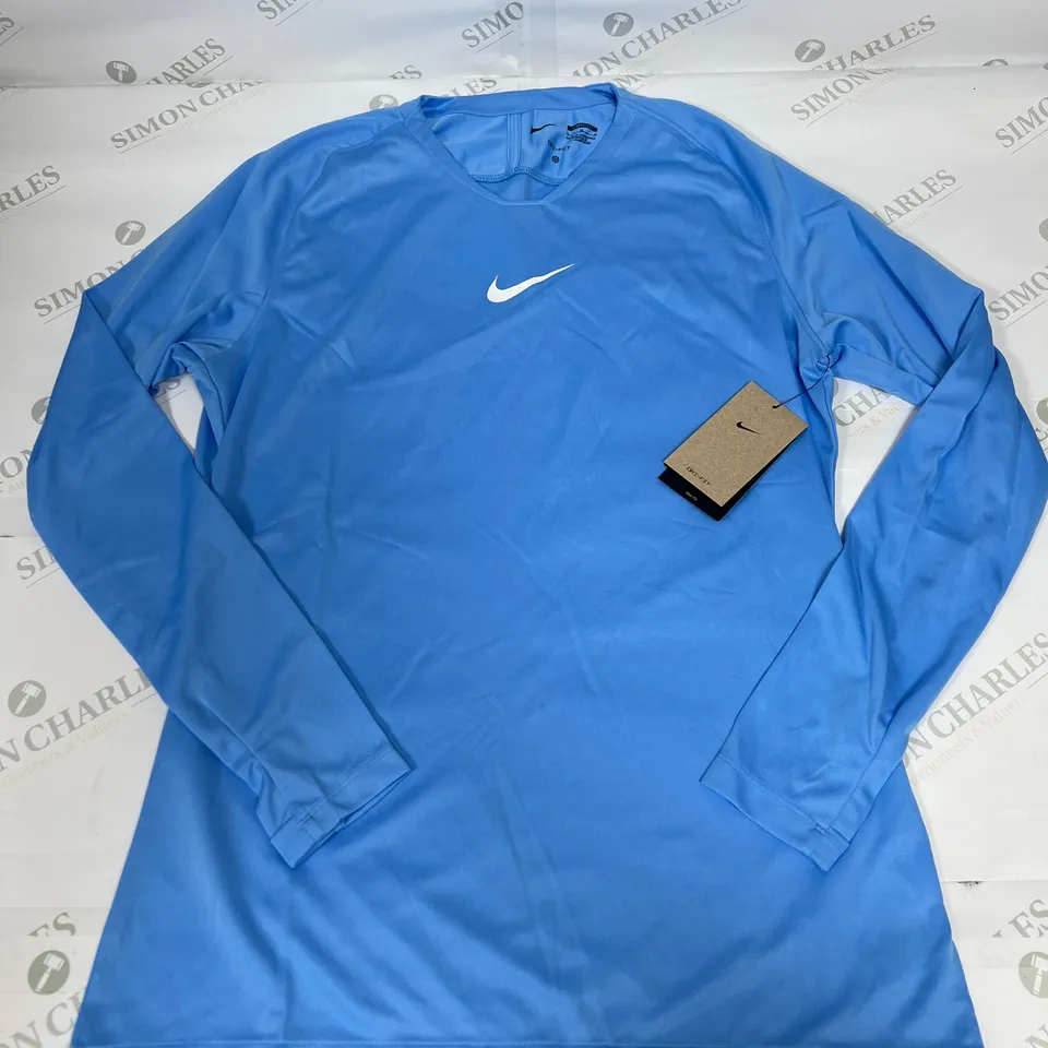 NIKE DRI-FIT LONG SLEEVED SLIM FIT TOP IN BLUE SIZE L