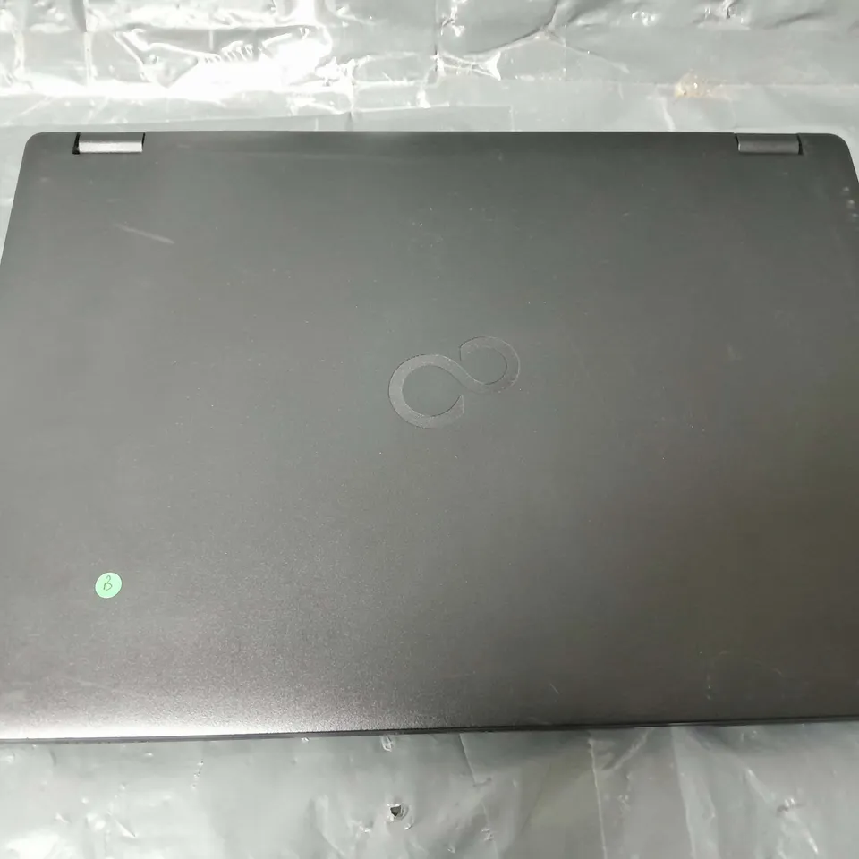 FUJITSU LIFEBOOK E449