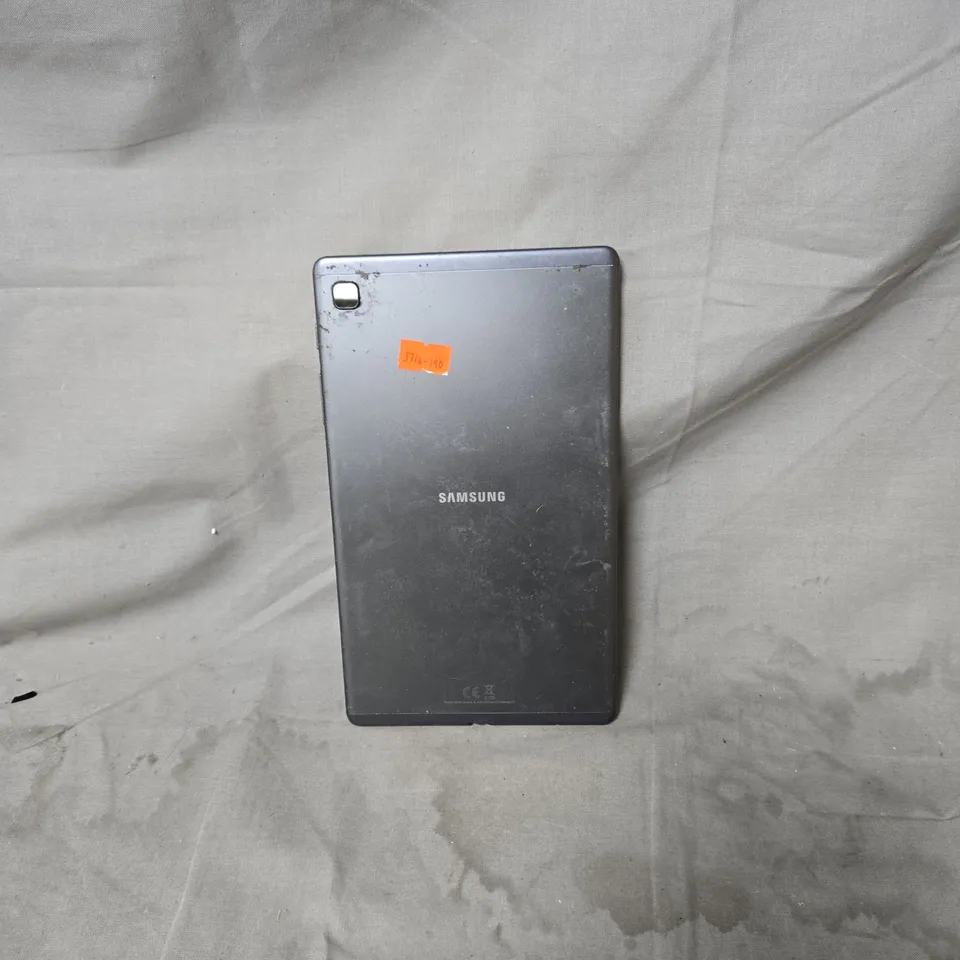 SAMSUNG TABLET – BLACK, CRACKED FRONT DISPLAY