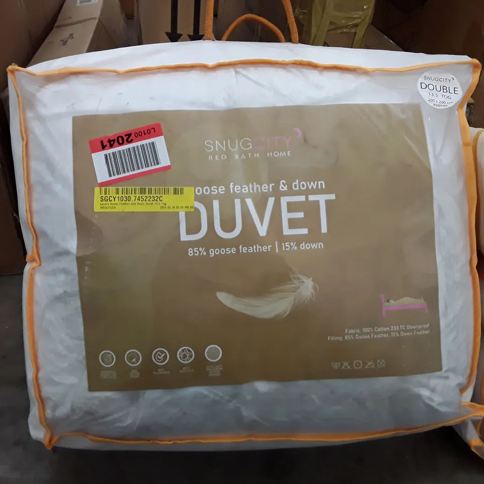 LUXURY GOOSE FEATHER AND DOWN DUVET 13.5 TOG