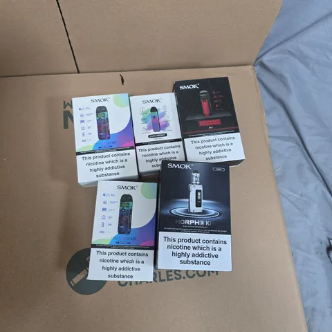 BOX OF APPROXIMATELY 30 ASSORTED E-CIGARETTES AND ACCOMPANIMENTS TO INCLUDE: VARIOUS SMOK ITEMS 
