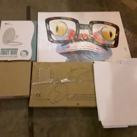 PALLET OF ASSORTED PRODUCTS INCLUDING TOILET SEAT, COFFEE POD HOLDER, FRAMED CANVAS WALL ART, LAPTOP TABLE, WALL CLOCK