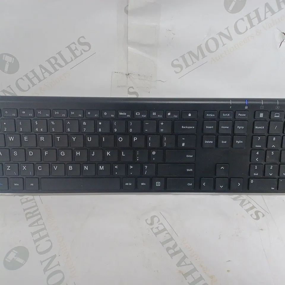 ARTECK HW192 WIRELESS KEYBOARD 