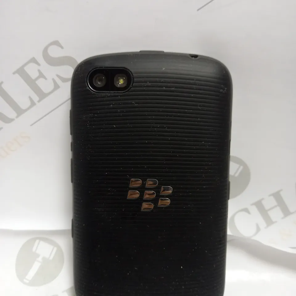 BLACKBERRY MOBILE PHONE
