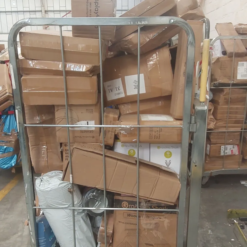 CAGE CONTAINING A LARGE QUANTITY OF ASSORTED ITEMS INCLUDING: CLOTHES HANGERS, GRANITE PESTLE & MORTAR, GARDEN HOSE, FOAM ROLLER ECT // CAGE NOT INCLUDED
