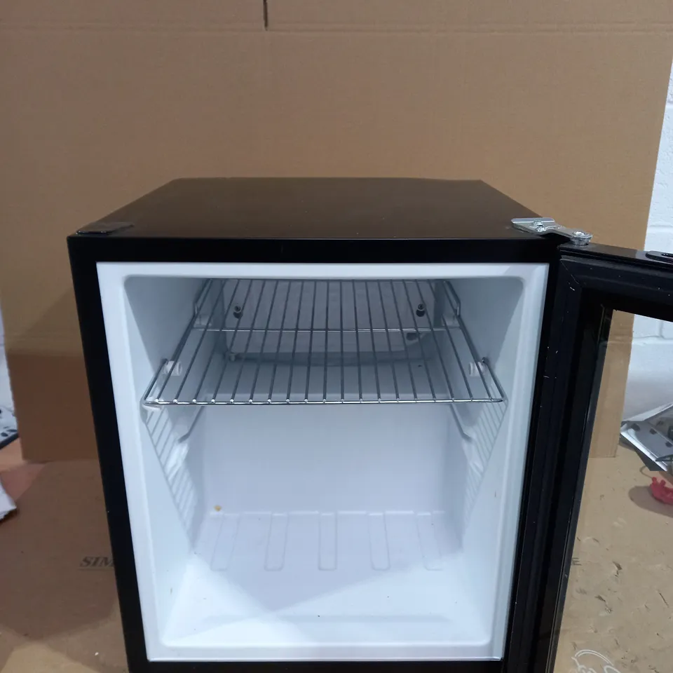 DRINKSTUFF FROSTBITE MINI FRIDGE - BLACK