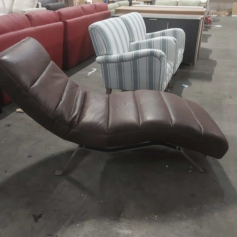 RYE UPHOLSTERED CHAISE LOUNGE WITH ADJUSTABLE BACKREST