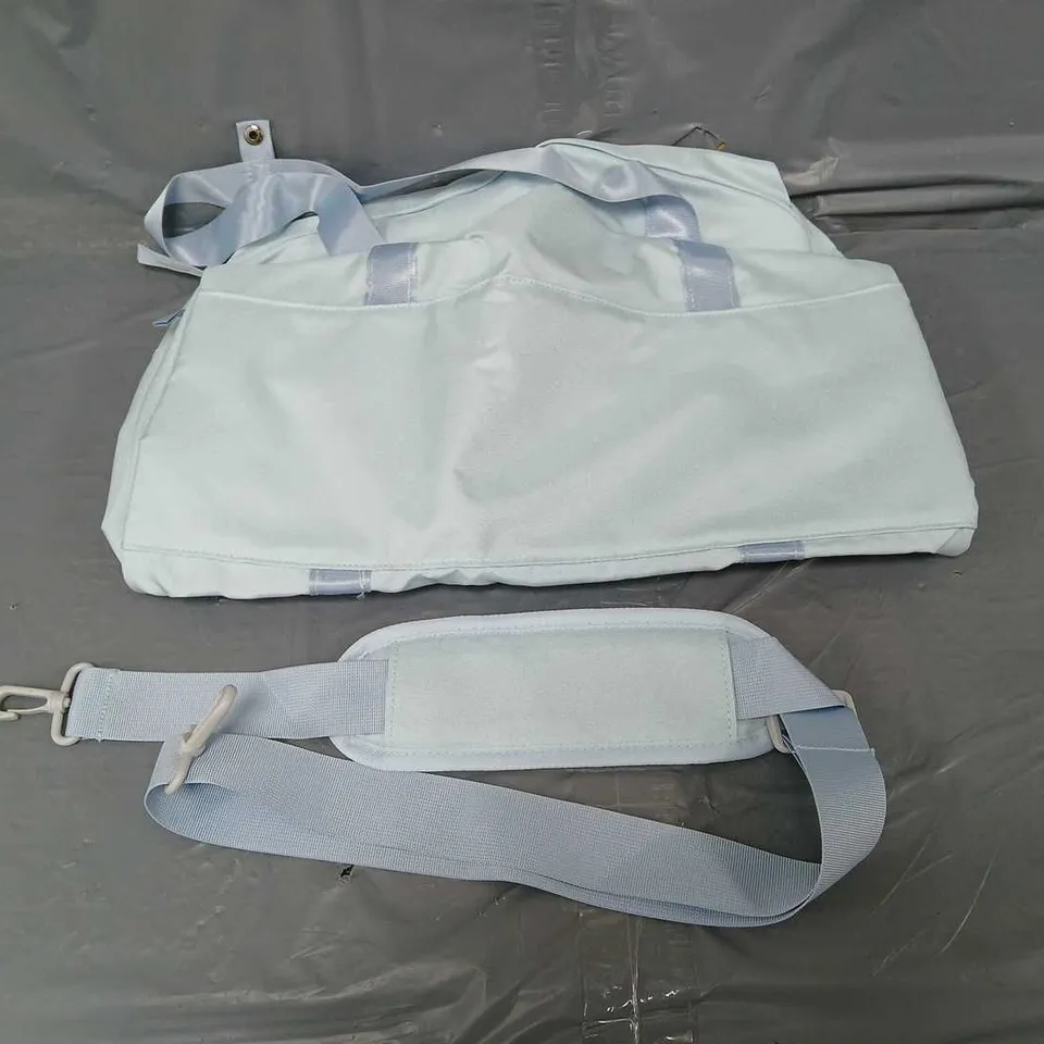 NIKE JUST DO IT BABY BLUE / GOLD SMALL DUFFELBAG 