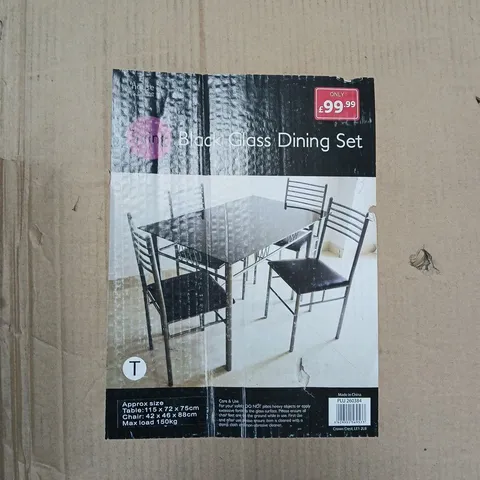 BLACK GLASS DNING TABLE / COLLECTION ONLY 
