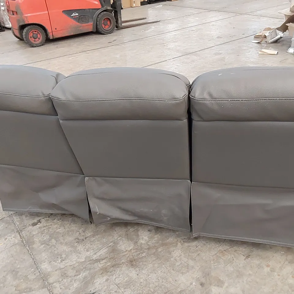 QUALITY DESIGNER 3 SEATER MANUAL RECLINER LEATHER SOFA 