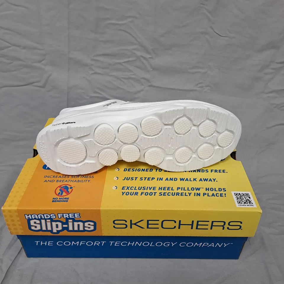 SKECHERS WHITE GO WALK SNEAKERS – 7