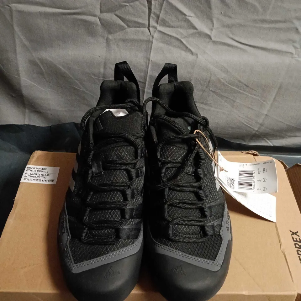 BOXED PAIR OF ADIDAS TERREX SWIFT SOLO 2 TRAINERS – UK SIZE 6