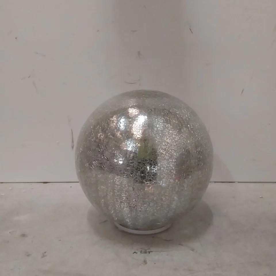 MR CHRISTMAS 8" GLASS CRACKLE SPHERE WITH ROTATING LIGHT 