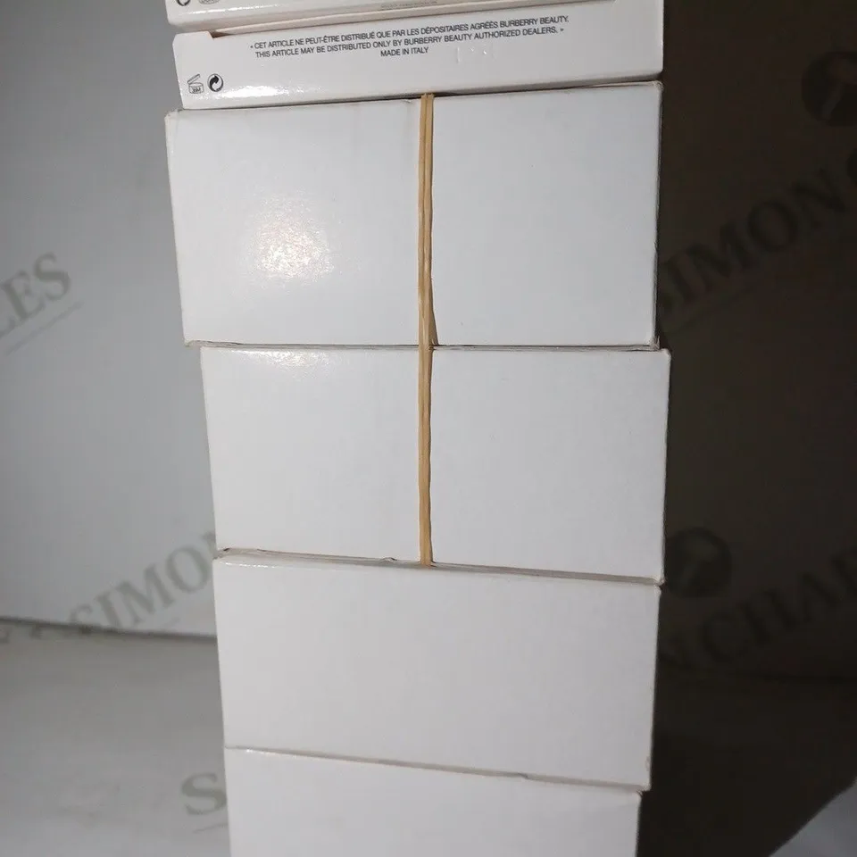 LOT OF APPROX 12 BURBERRY SHEER EYE SHADOW - 04 GOLD TRENCH 