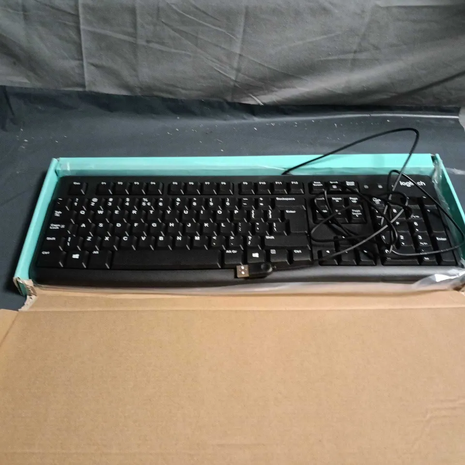 LOGITECH KEYBOARD K120 USB –  BOXED - US KEYBOARD 