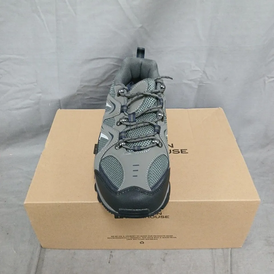 BOXED PAIR OF MOUNTAIN WAREHOUSE JUNGLE OUTDOOR SHOES - 8