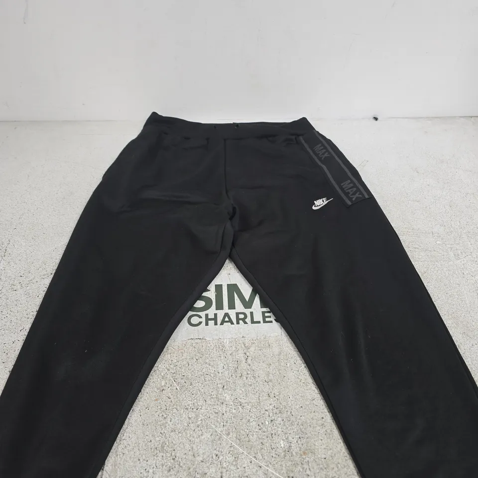 NIKE BLACK JOGGERS – SIZE L