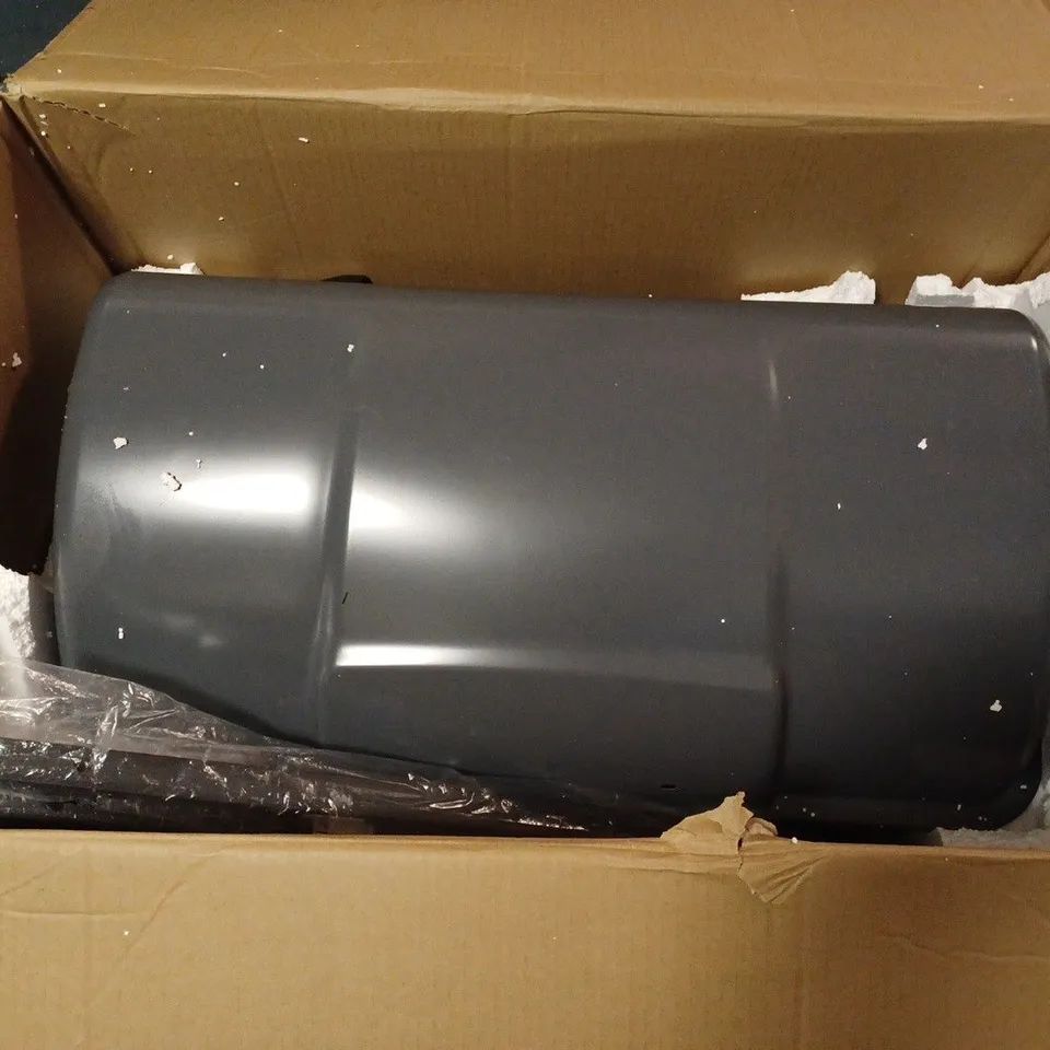 BOXED GRADE 1 6 BURNER GAS BBQ WITH SIDE BURNER - COLLECTION ONLY RRP £249.99