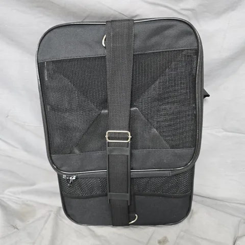 BLACK CAMERA BAG / CARRY CASE WITH CROSS-STRAP AND FRONT MESH POCKETS