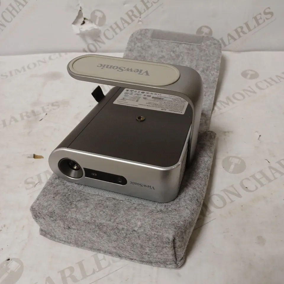 VIEWSONIC M1P PORTABLE CINEMA PROJECTOR