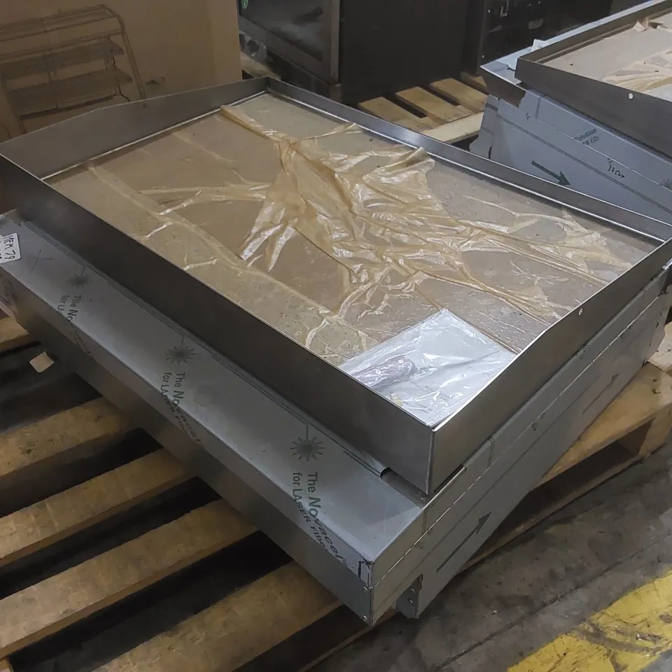 LINCAT OE8206/GK ELECTRIC COUNTERTOP MACHINED STEEL FLAT PLATE GRIDDLE