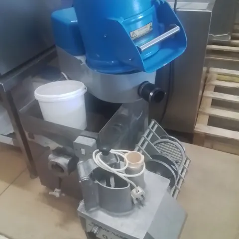 ASSORTMENT OF COMMERCIAL CATERING FOOD PROCESSING MACHINES AND PARTS
