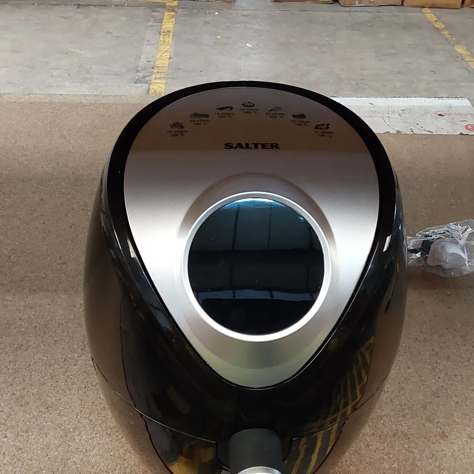 BRAND NEW BOXED SALTER 4.5L DIGITAL HOT AIR FRYER (1 BOX)