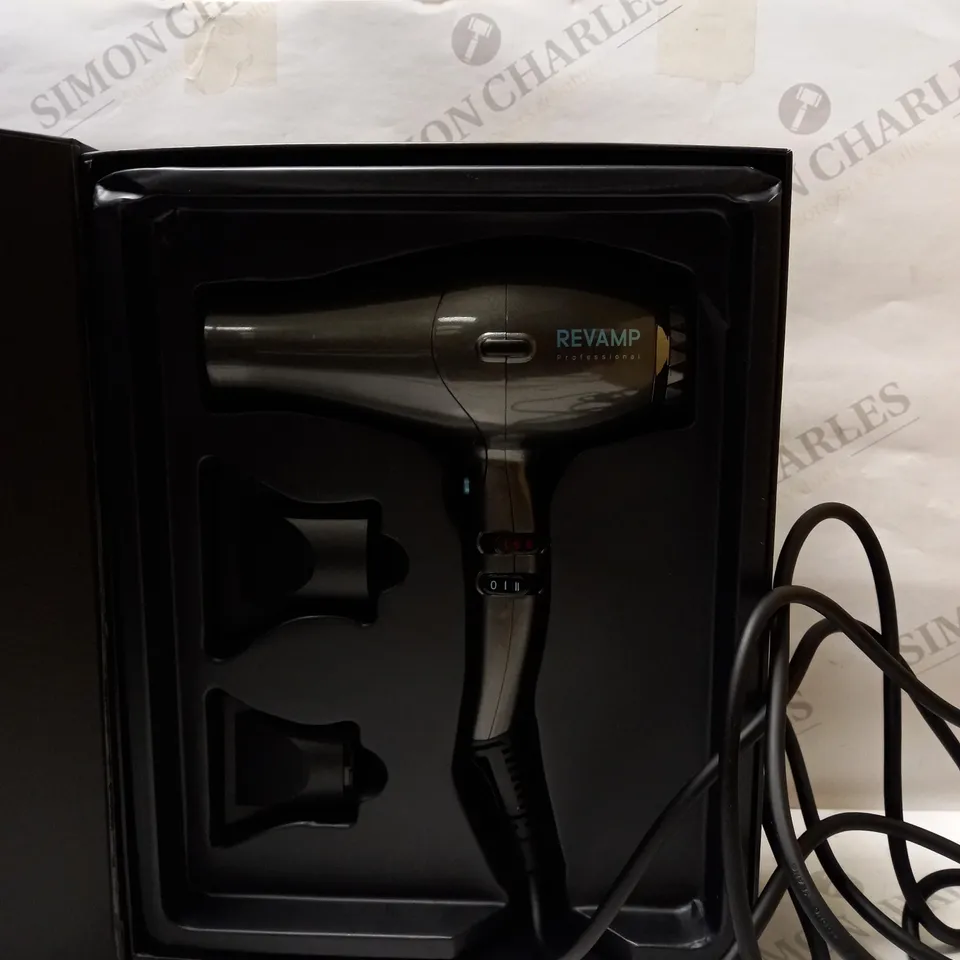 REVAMP PROGLOSS 3950 FEATHERLITE ULTRA X SHINE HAIR DRYER