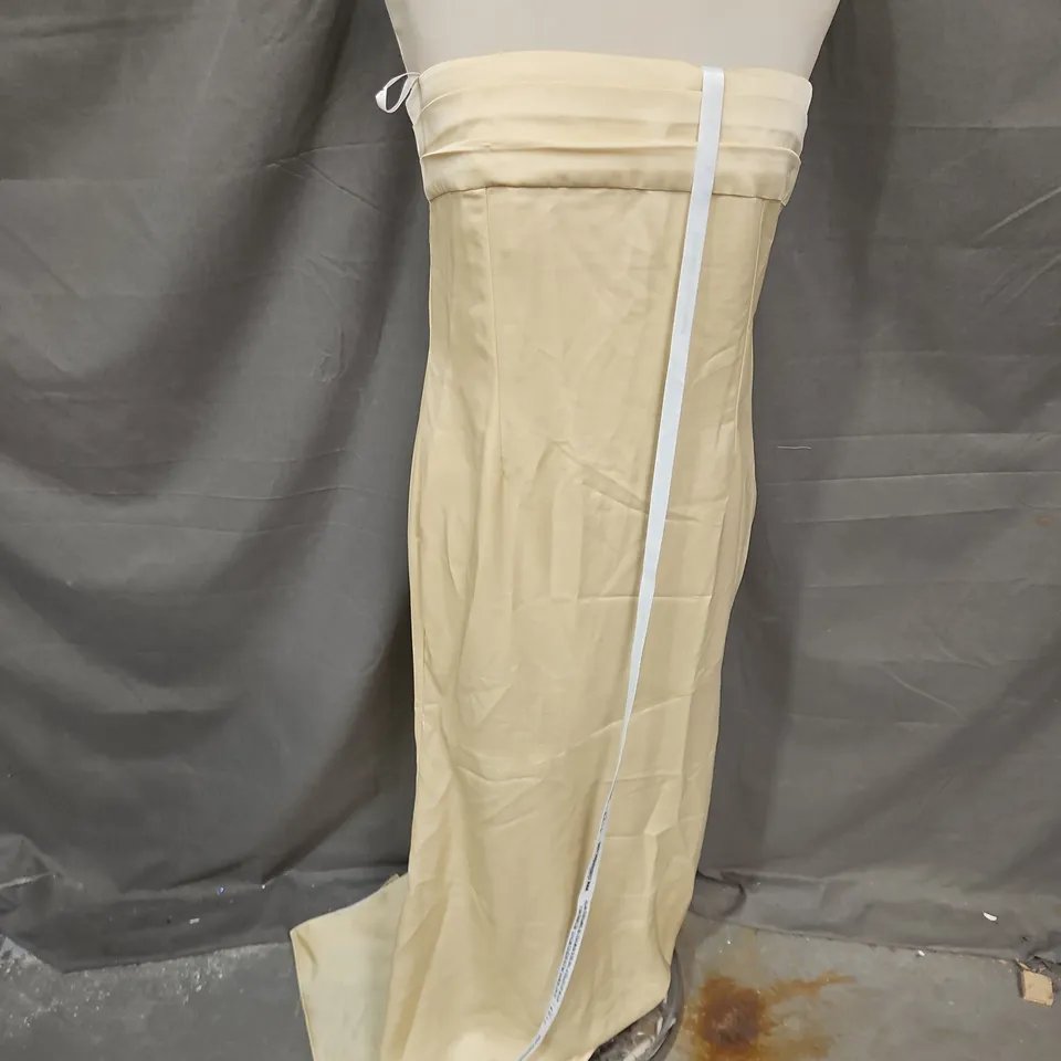 CLUB LONDON COLADA SATIN PLEATED BANDEAU MAXI DRESS IN LEMON SIZE 12