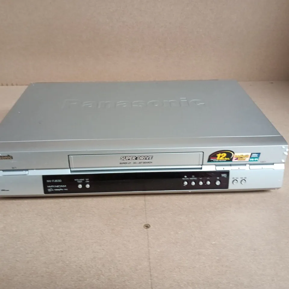 PANASONIC SUPER DRIVE DVD DRIVE WITH CABLES & REMOTE