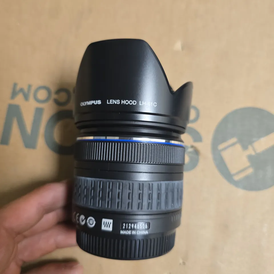 OLYMPUS 14-42MM F/3.5-5.6 ZOOM LENS WITH LH-61C HOOD