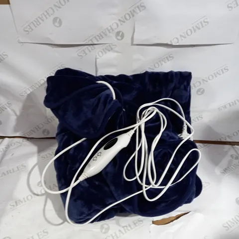 COZEE HOME HEATED PLUSH WEARABLE BLANKET IN NAVY