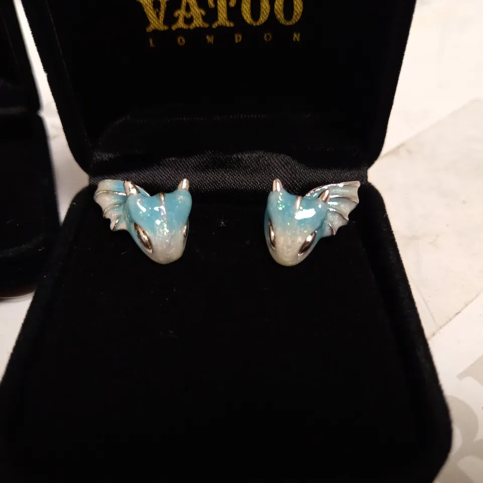 MONVATOO SILVER TURQUOISE DRAGON STUD EARRINGS + SILVER DRAGON BRACELET