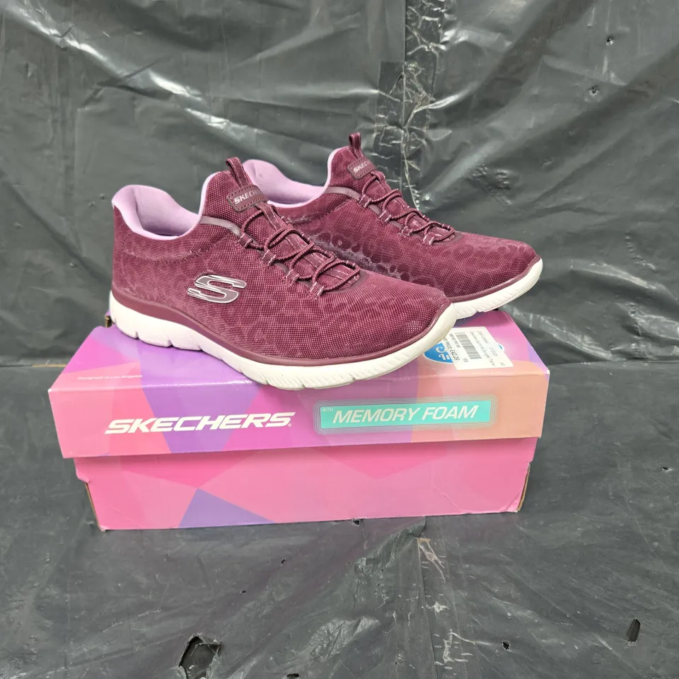 BOXED PAIR OF SKECHERS MEMORY FOAM IN PURPLE SIZE UK 6