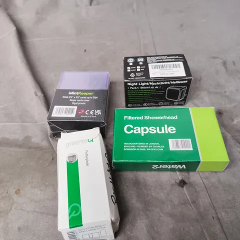 APPROXIMATELY 15 ASSORTED HOUSEHOLD PRODUCTS TO INCLUDE WATER2 CAPSULES, NIGHT LIGHT, CARD PROTECTORS ETC 