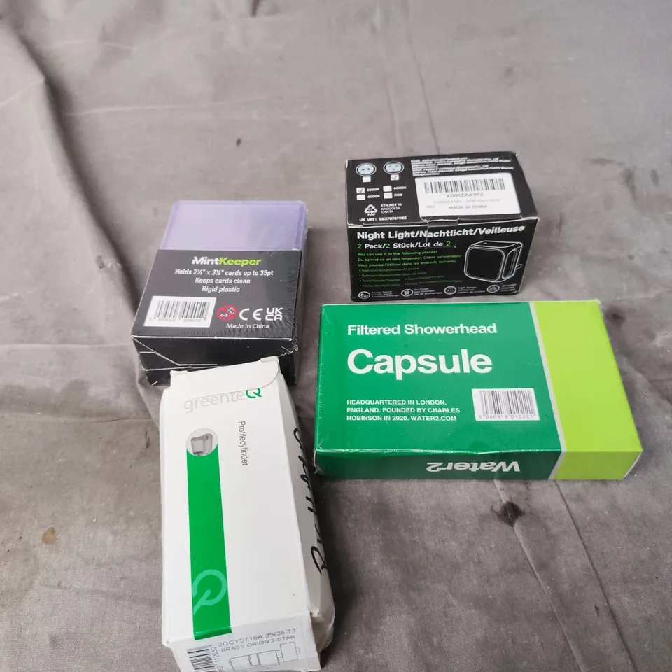 APPROXIMATELY 15 ASSORTED HOUSEHOLD PRODUCTS TO INCLUDE WATER2 CAPSULES, NIGHT LIGHT, CARD PROTECTORS ETC
