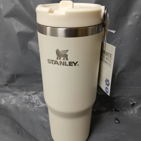 STANLEY HYDRATE DOUBLE WALL DRINKING TUMBLER IN WHITE (30OZ)