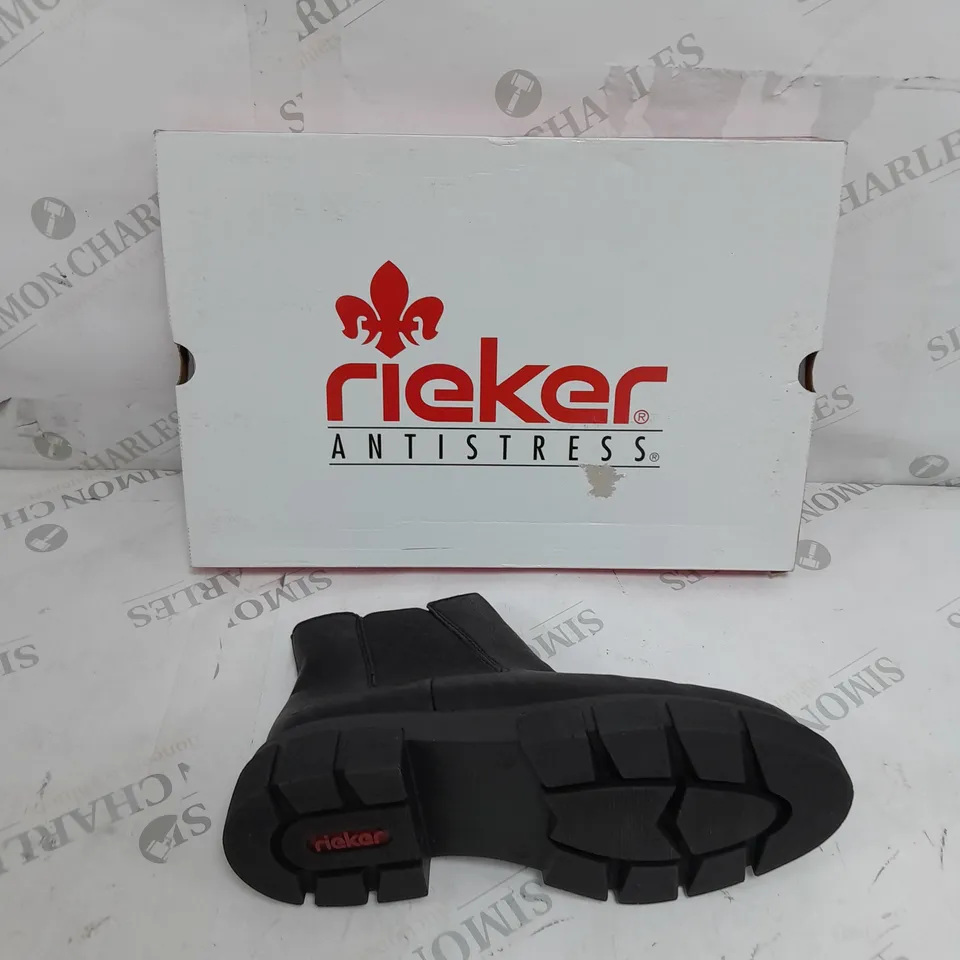 BOXED PAIR OF RIEKER ANTISTRESS CHUNKY ANKLE BOOTS IN BLACK - SIZE 5 