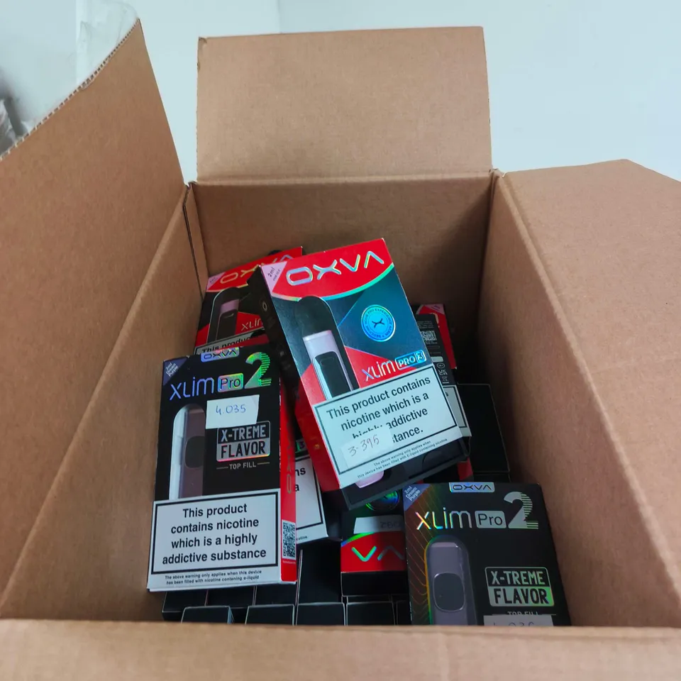 BOX OF APPROXIMATELY 35 ASSORTED E-CIGARETTES AND COMPONENTS TO INCLUDE OXVA XLIM PRO 2 ETC