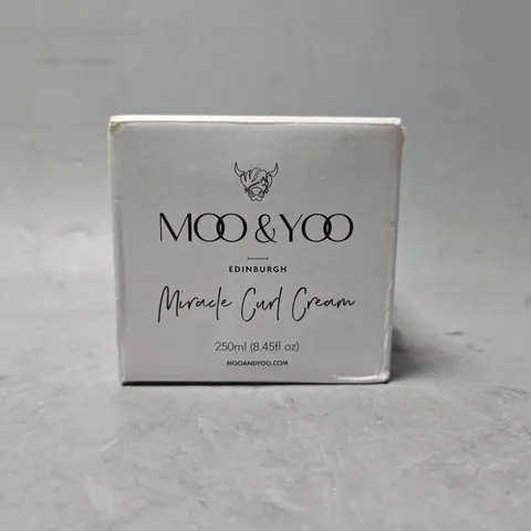 BOXED MOO & YOO MIRACLE CURL CREAM 
