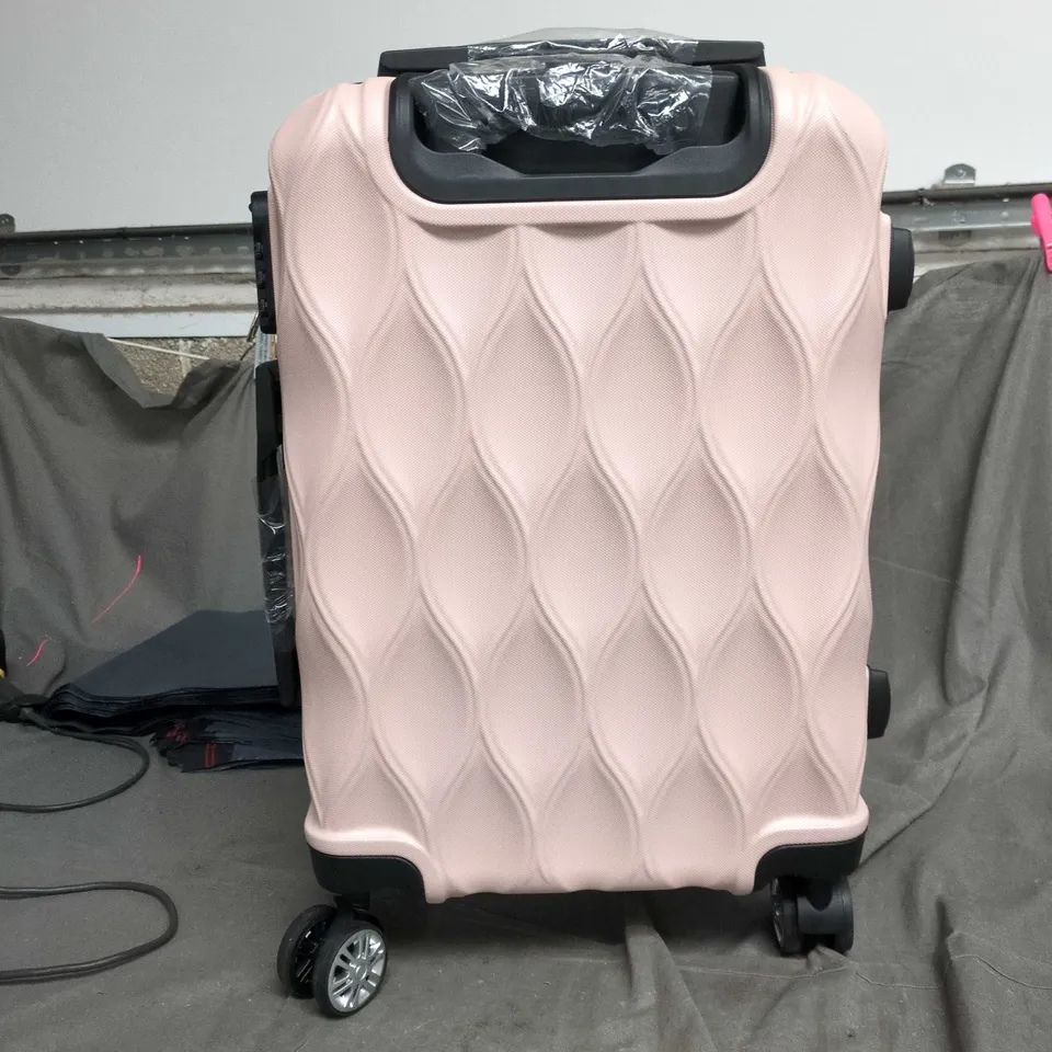 PINK WAVE-PATTERN HARD-SHELL SUITCASE WITH 4-WHEEL SPINNER 