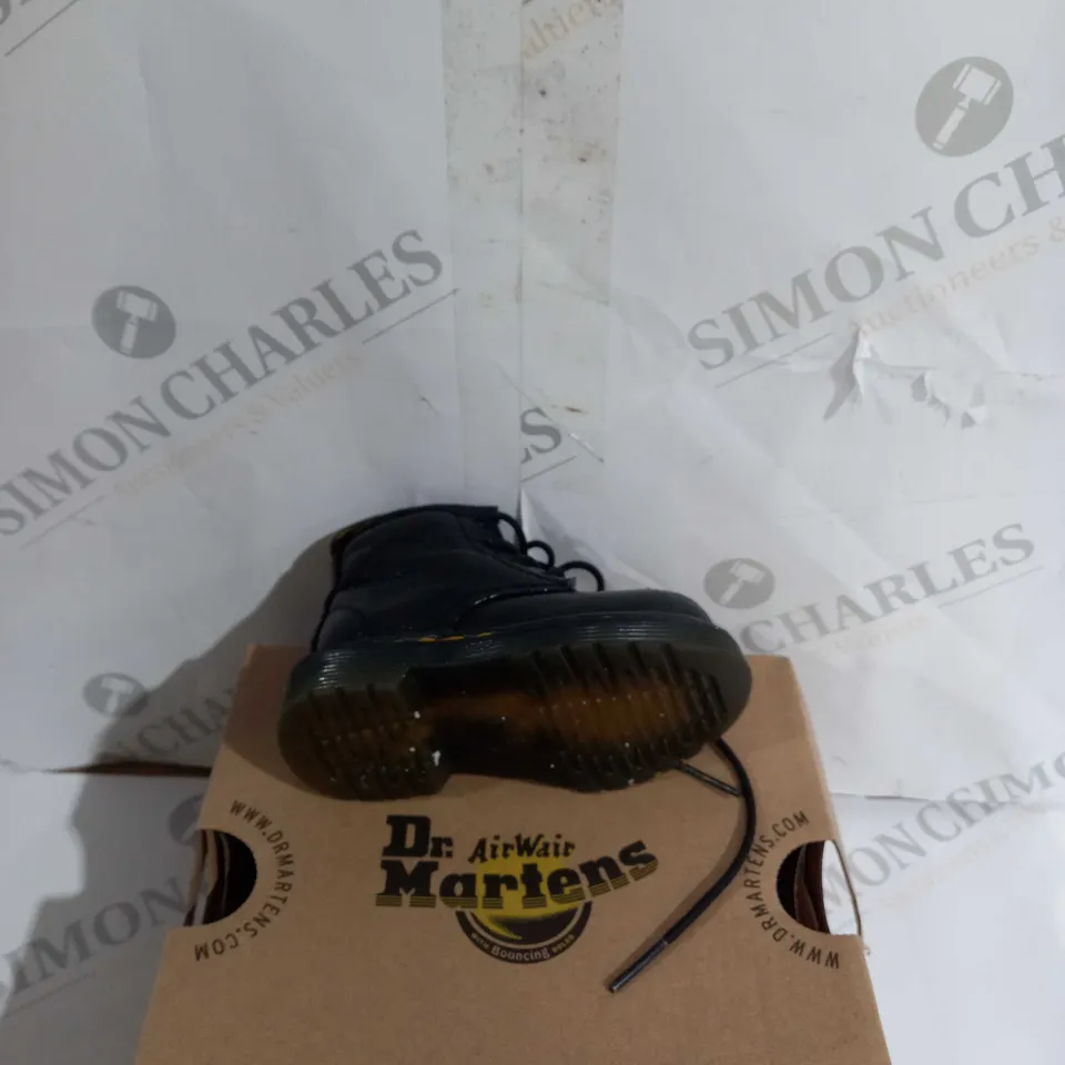 BOXED PAIR OF DR.MARTINS UK 3 CORE KIDS BLACK CRINKLE METALLIC BOOTS 