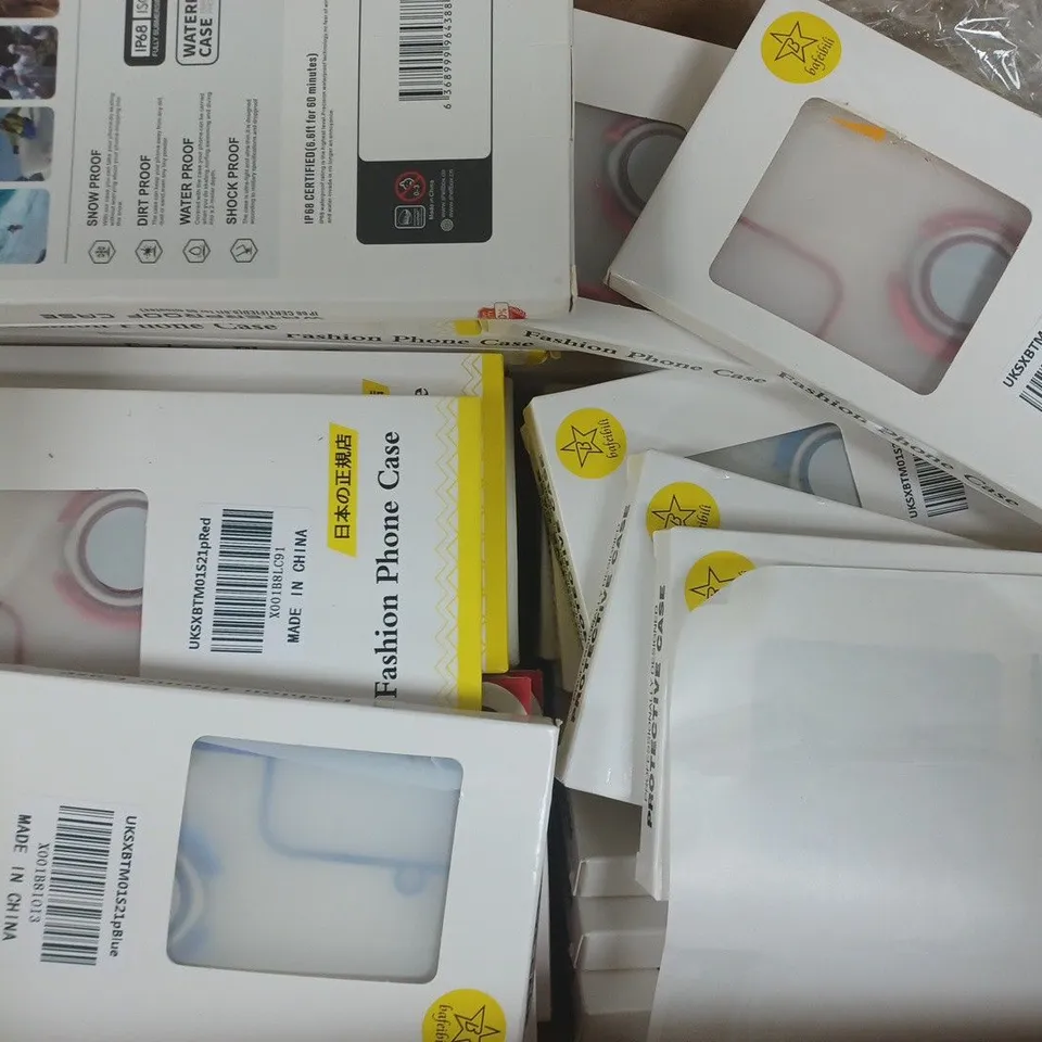 BOX OF APPROXIMATELY 35 ASSORTED MOBILE PHONE CASES AND COVERS IN VARIOUS STYLES AND COLOURS, FOR VARIOUS MAKES AND MODELS