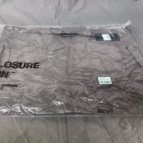 CLOSURE LDN CRINKLE NYLON TECH OVERSHIRT – BROWN, SIZE M