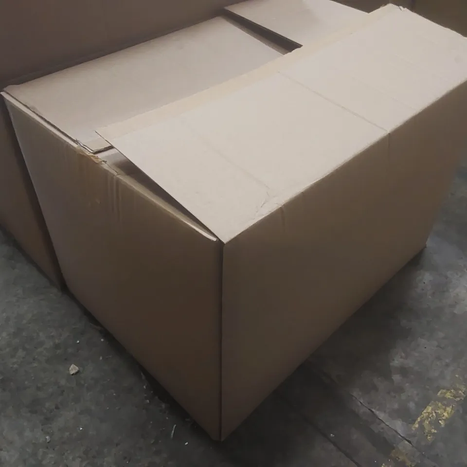 BOX CONTAINING A LARGE QUANTITY OF ASSORTED EASTER PRODUCTS