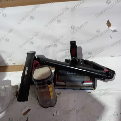 SHARK CORDLESS VACUUM IZ300UKT