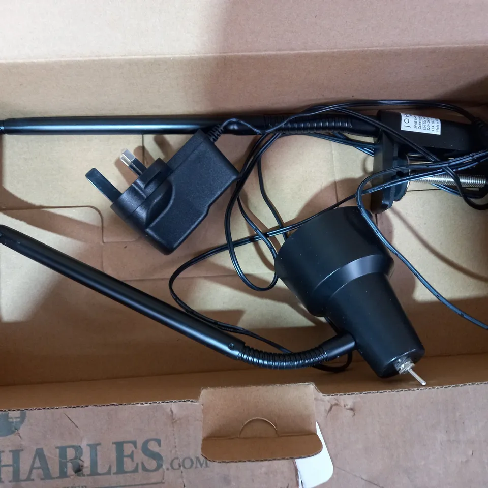 BOXED ZADIE INTEGRATED LED CLIP LIGHT